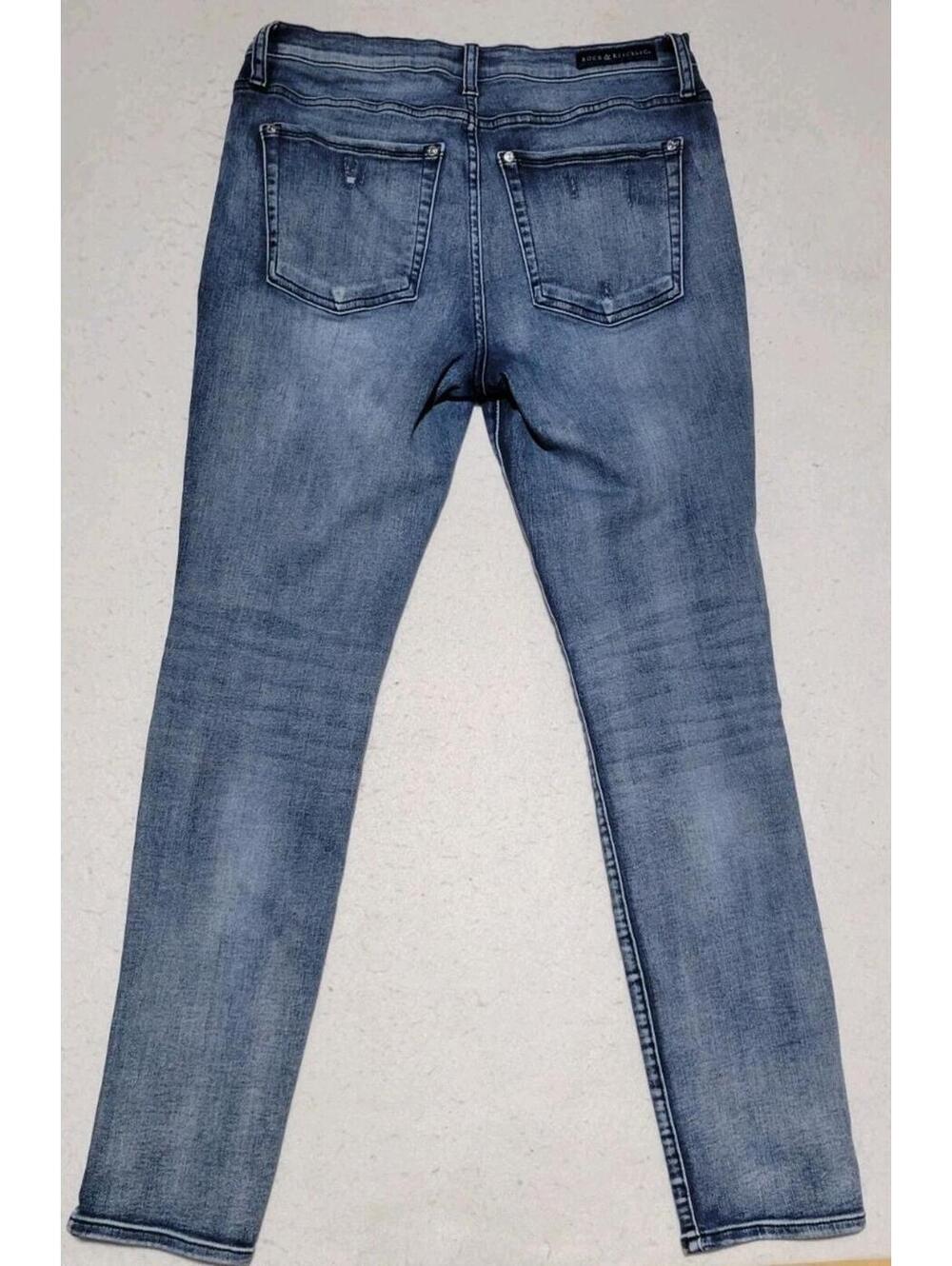 Rock & Republic jeans Women's size 14M Blue Denim Berlin Straight Stretch - Picture 2 of 9